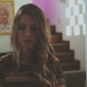 Meet your Posher, Iris